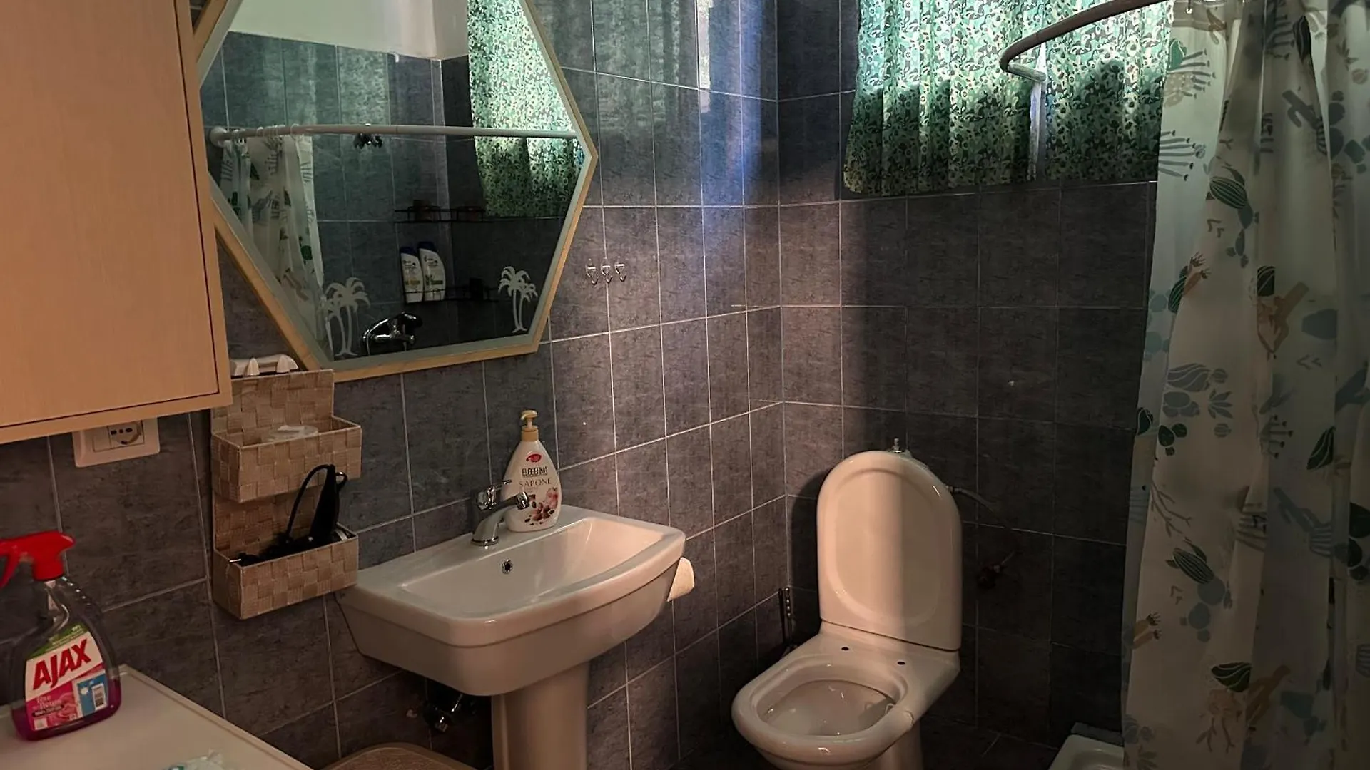 Apartment Near The Centre Of Tirana